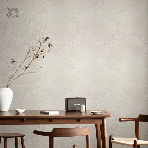 Papier peint beige avec motif de feuillage élégant