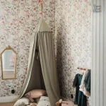Papier peint coloré pour une chambre de fille