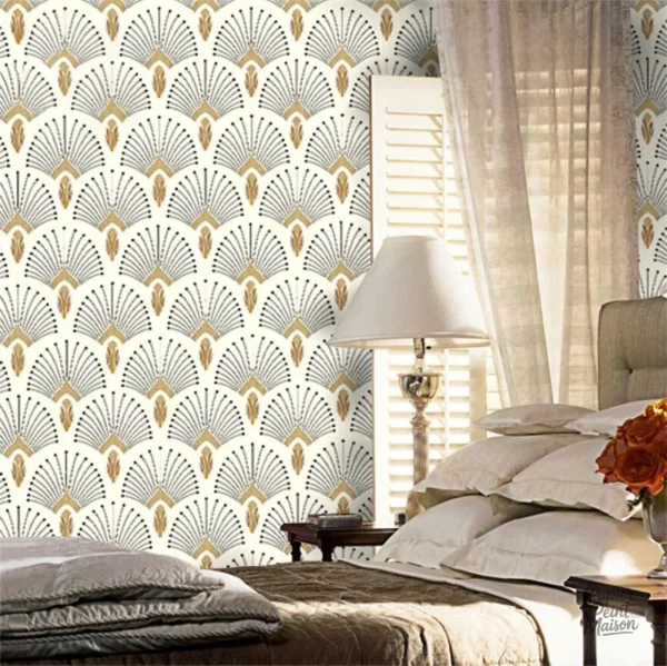 Ambiance classique avec papier peint à motif ancien pour établissements