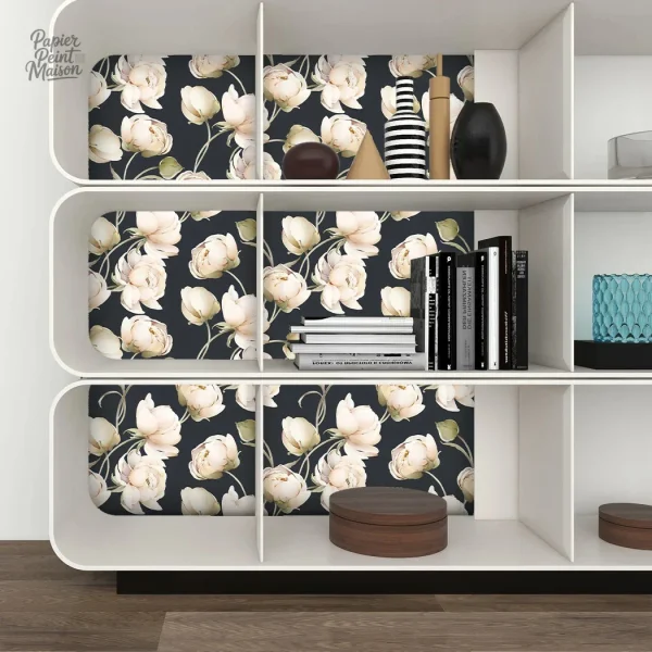 Papier peint aux motifs de fleurs colorées